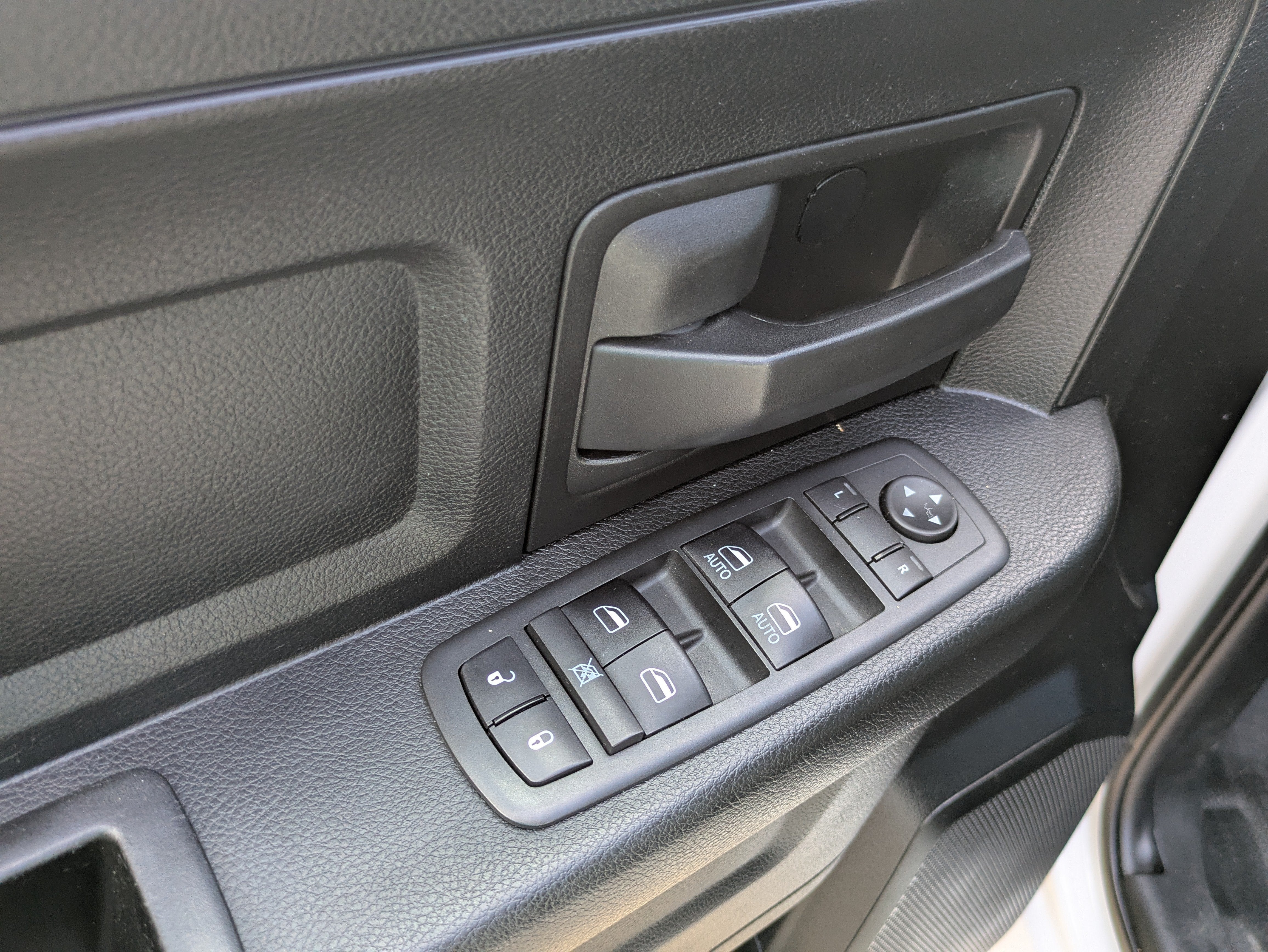 2019 RAM 1500 Classic Tradesman Crew Cab 4x2 5'7" Box