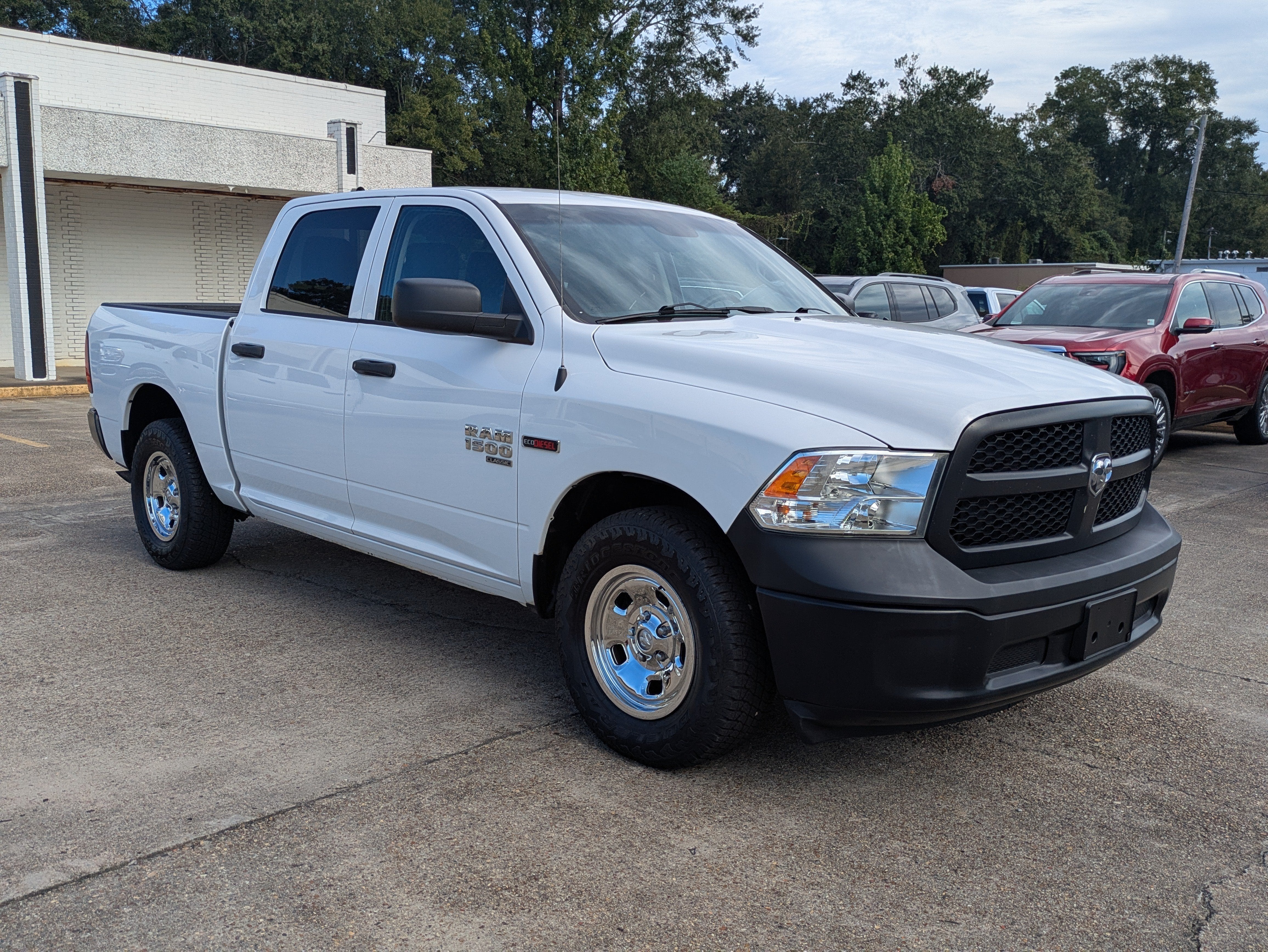 2019 RAM 1500 Classic Tradesman Crew Cab 4x2 5'7" Box