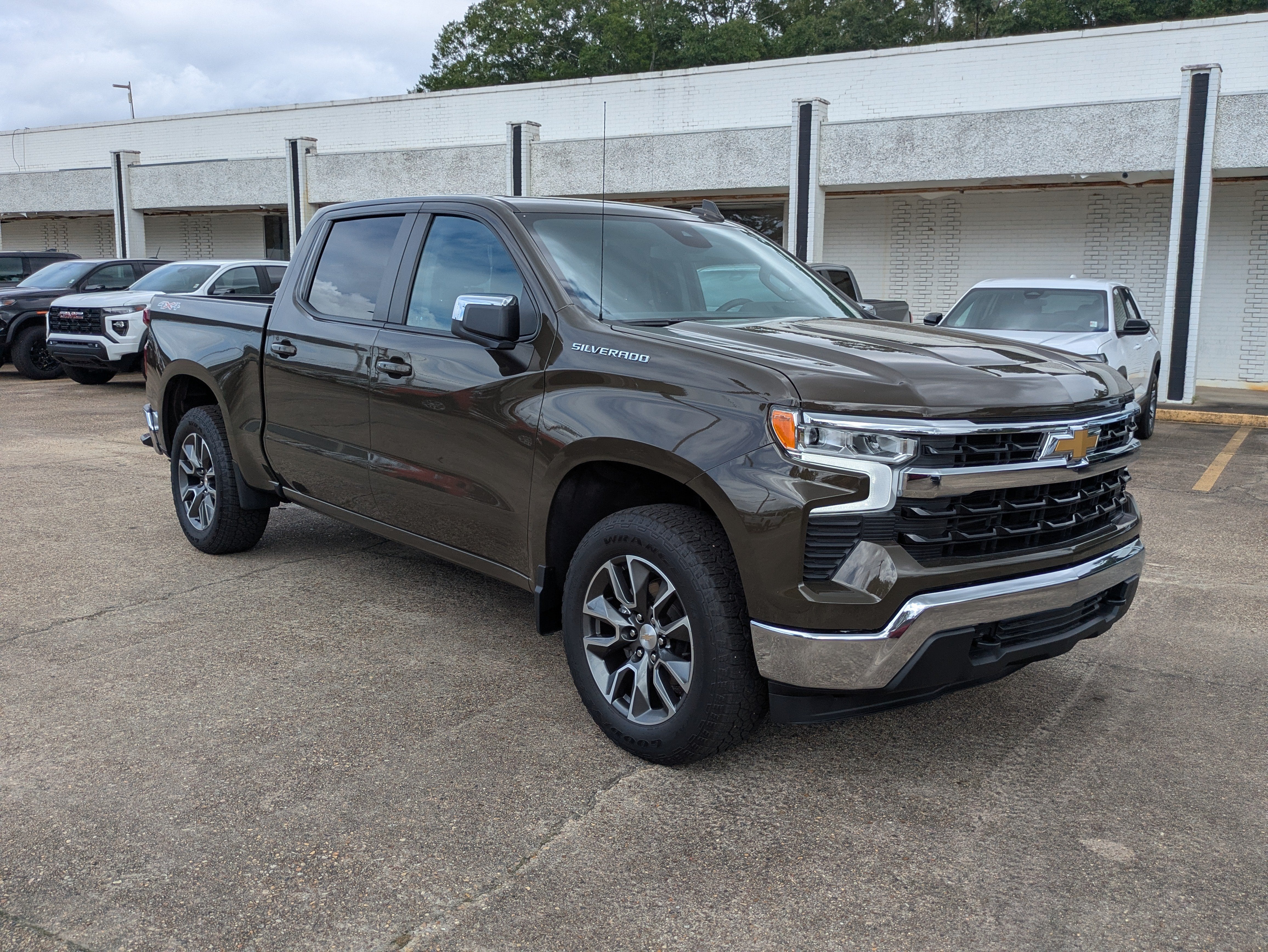 2023 Chevrolet Silverado 1500 LT (2FL)