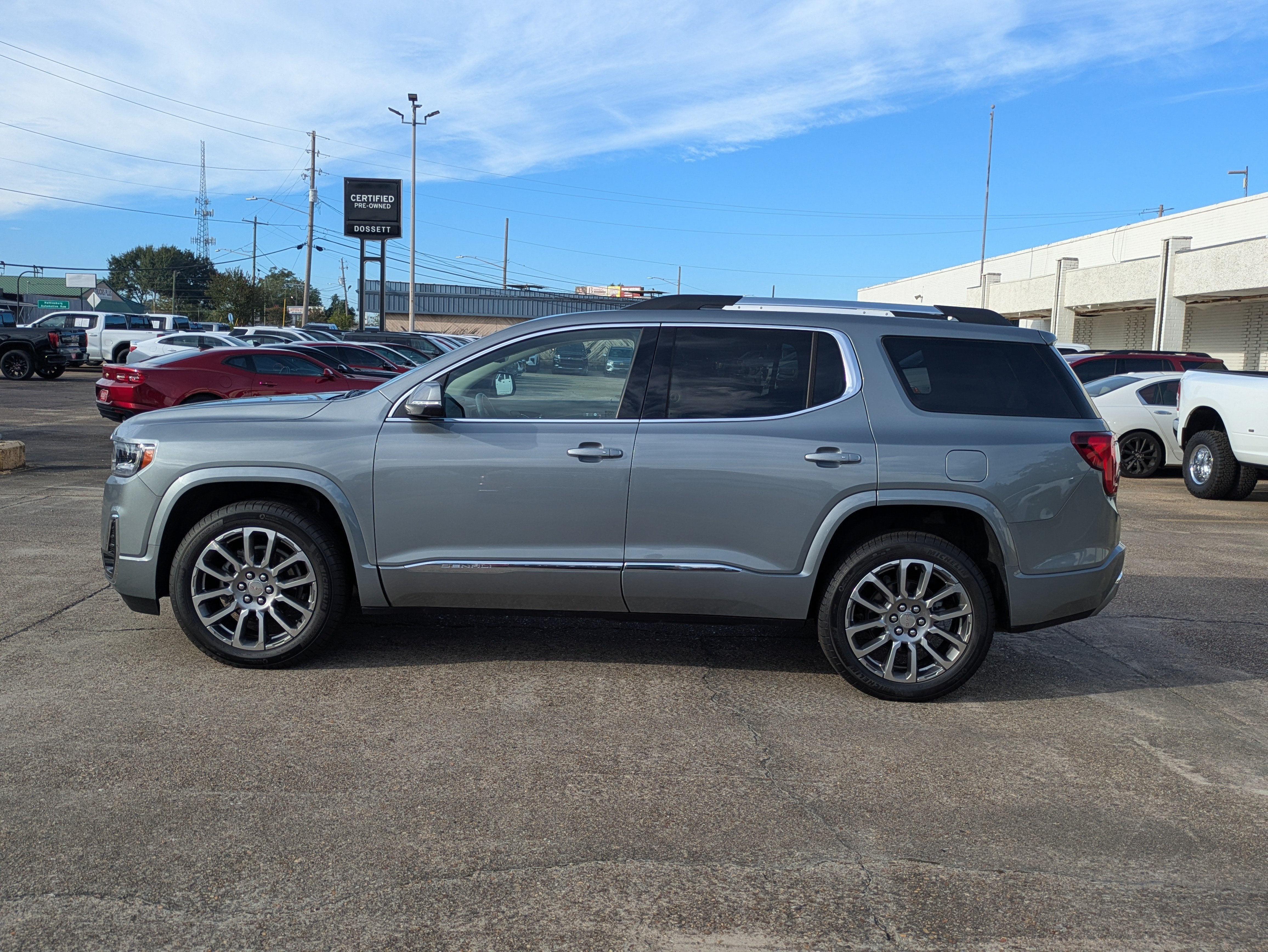 2023 GMC Acadia Denali