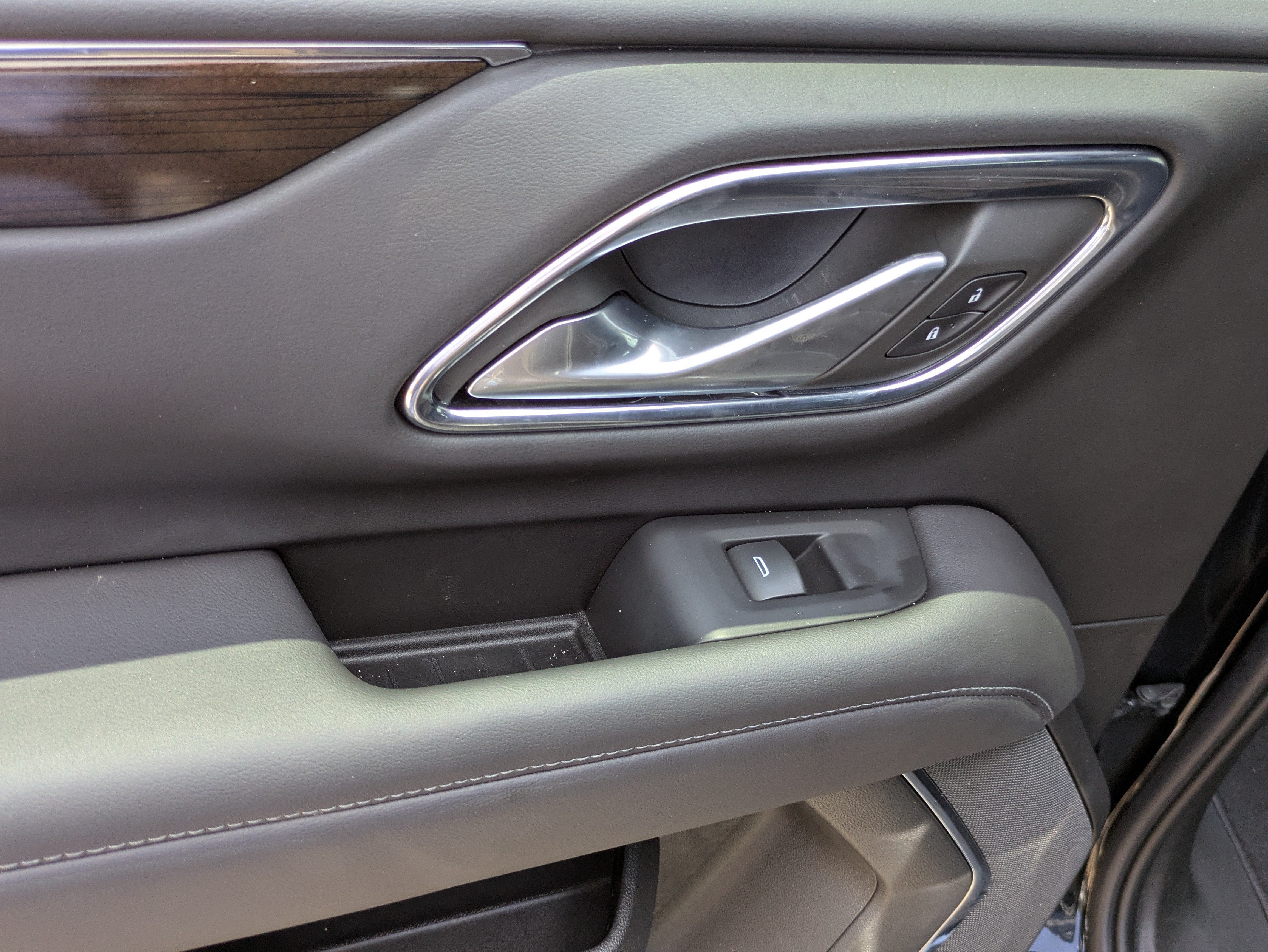 2023 GMC Yukon SLE