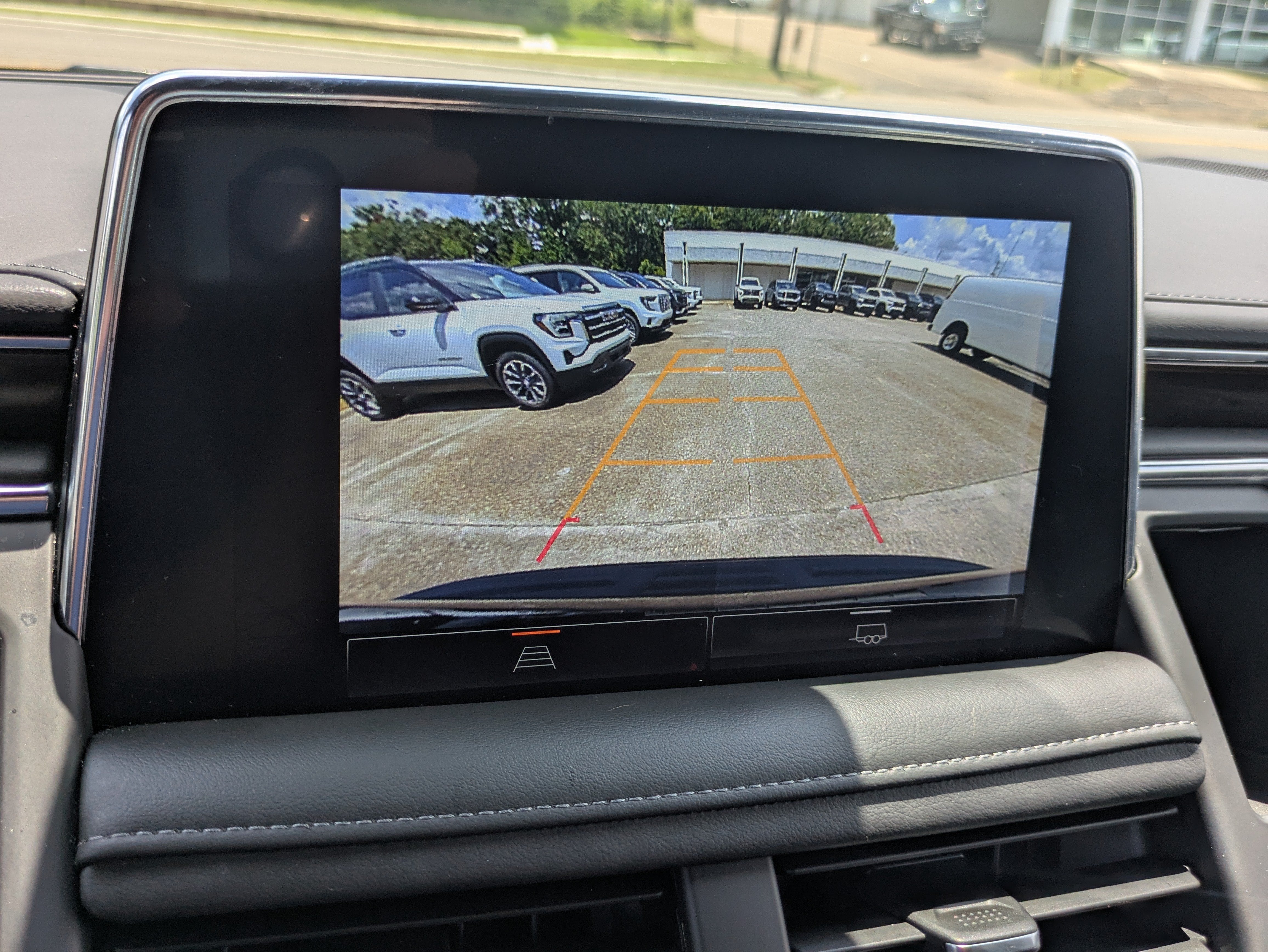 2023 GMC Yukon SLE