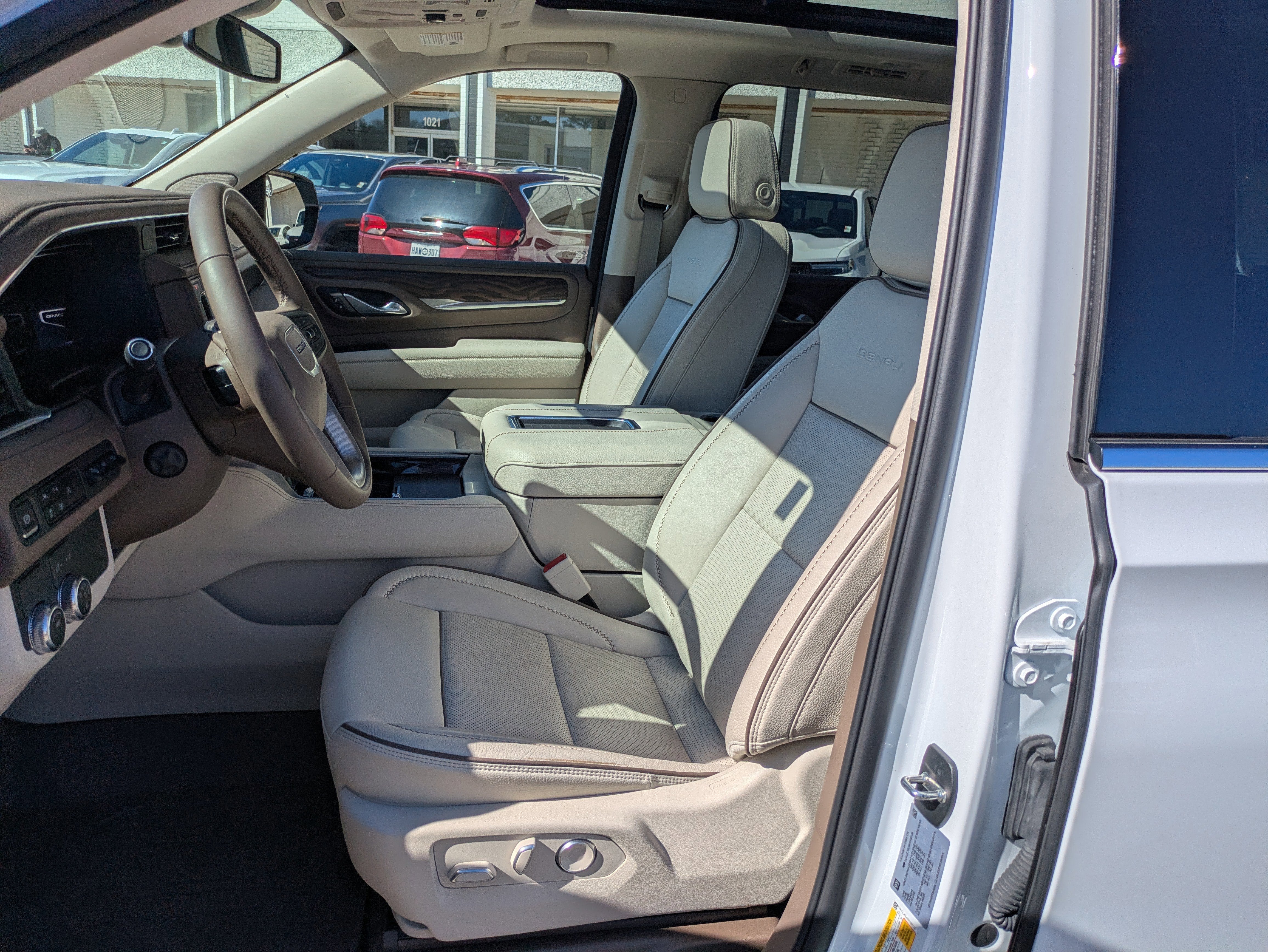 2024 GMC Yukon XL Denali