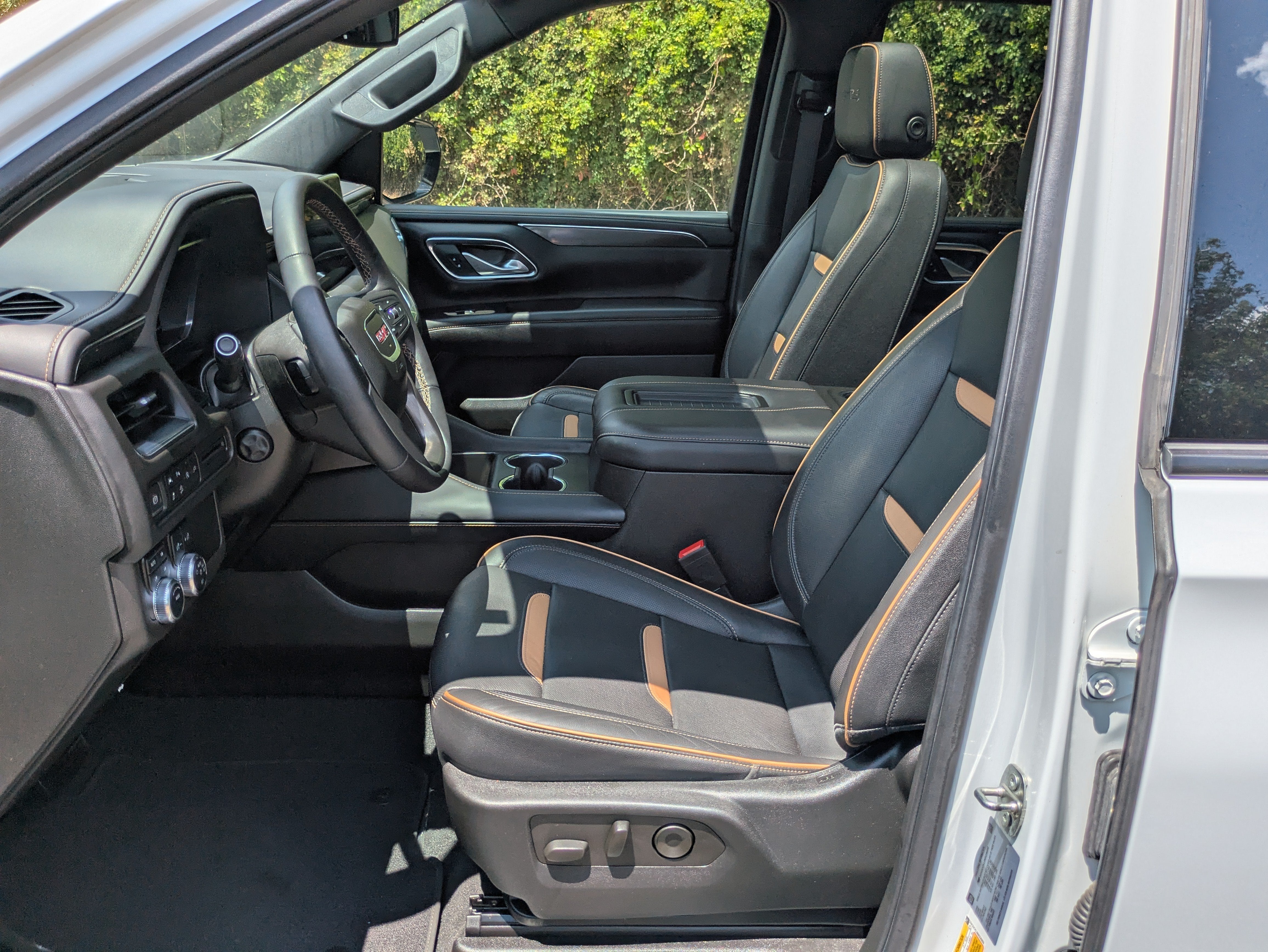2022 GMC Yukon AT4