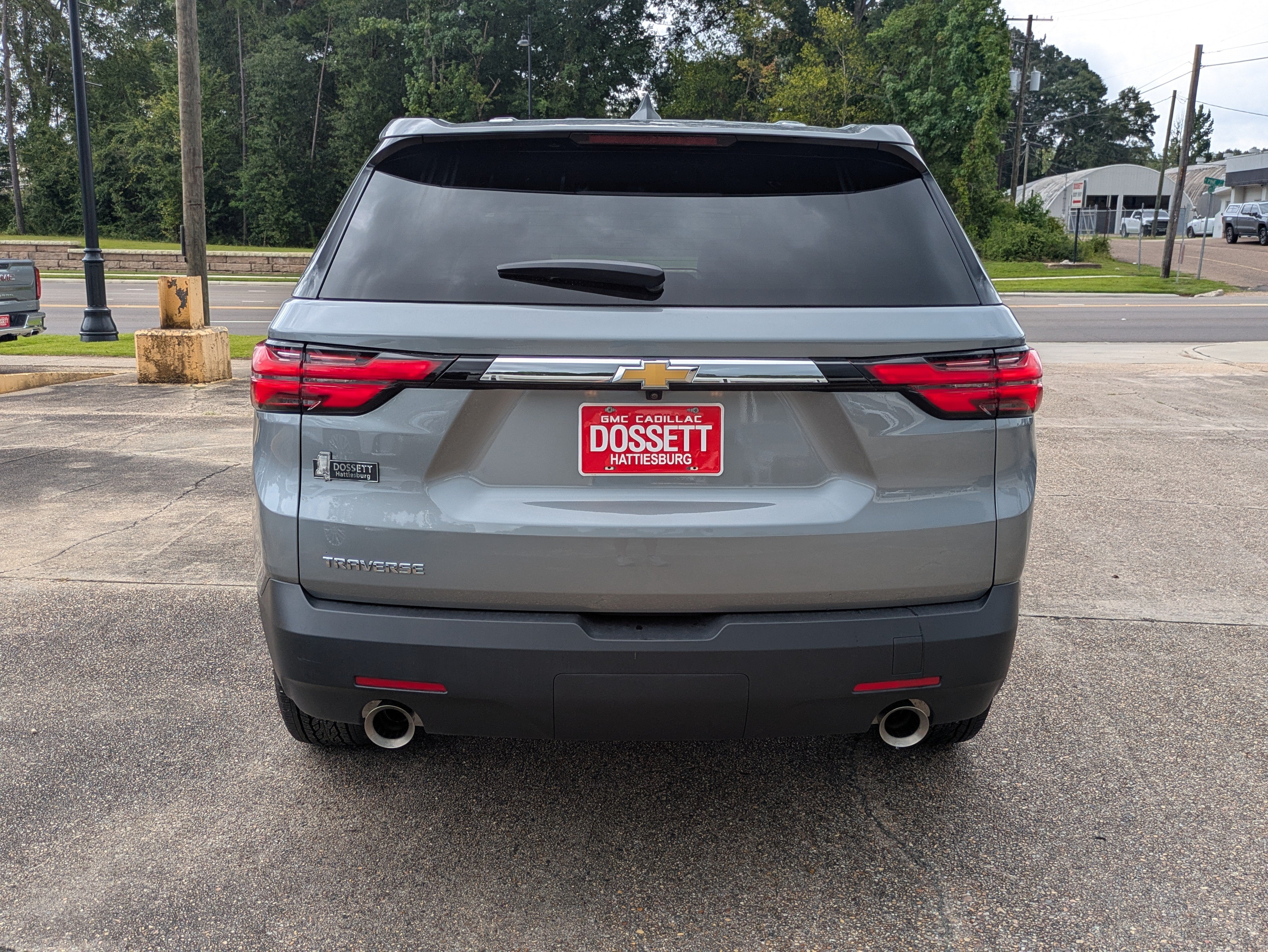 2023 Chevrolet Traverse LS