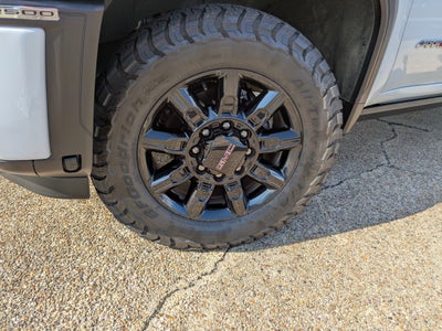 2025 GMC Sierra 2500 HD AT4