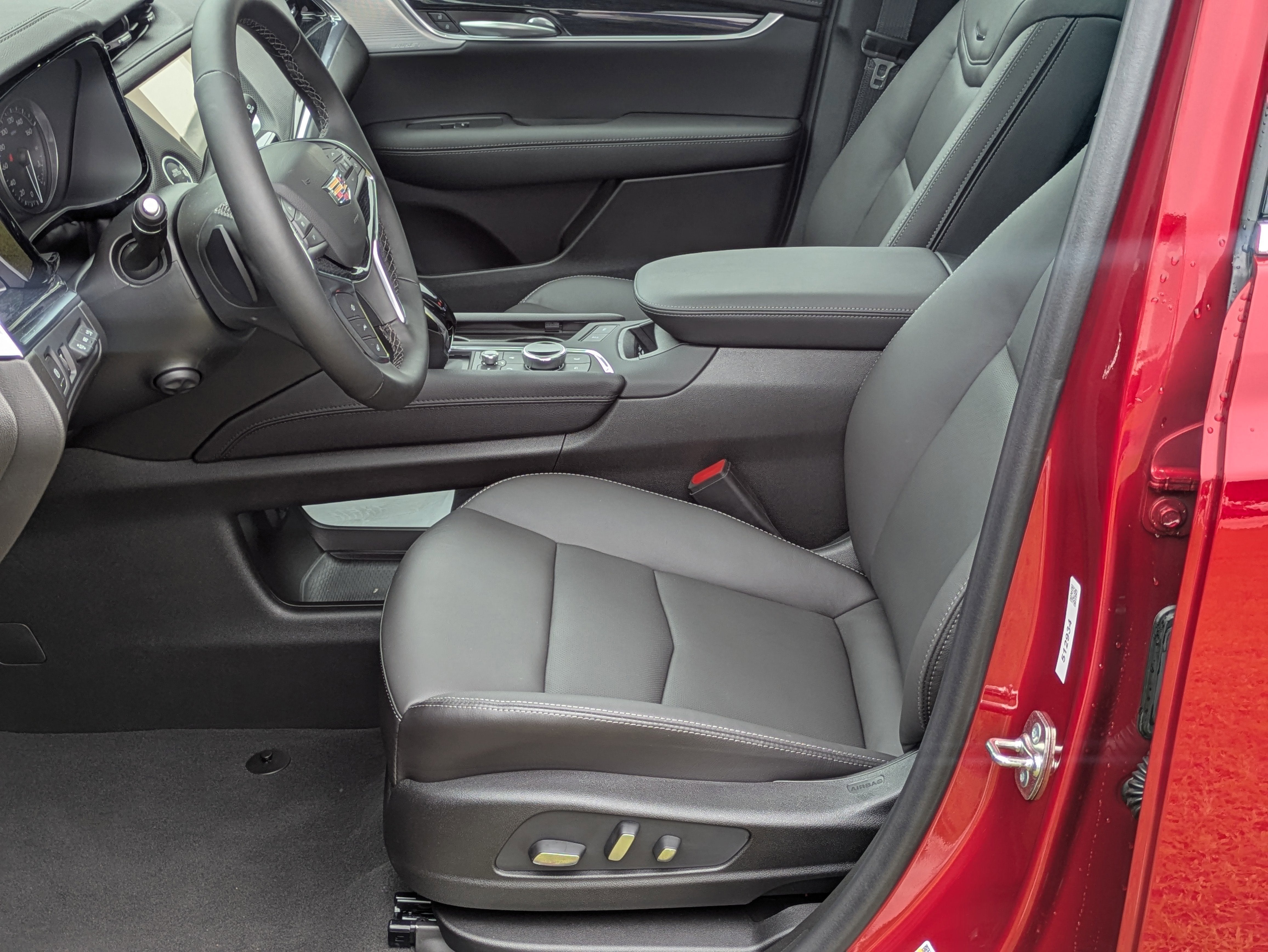 2026 Cadillac XT5 Premium Luxury - Photo 6