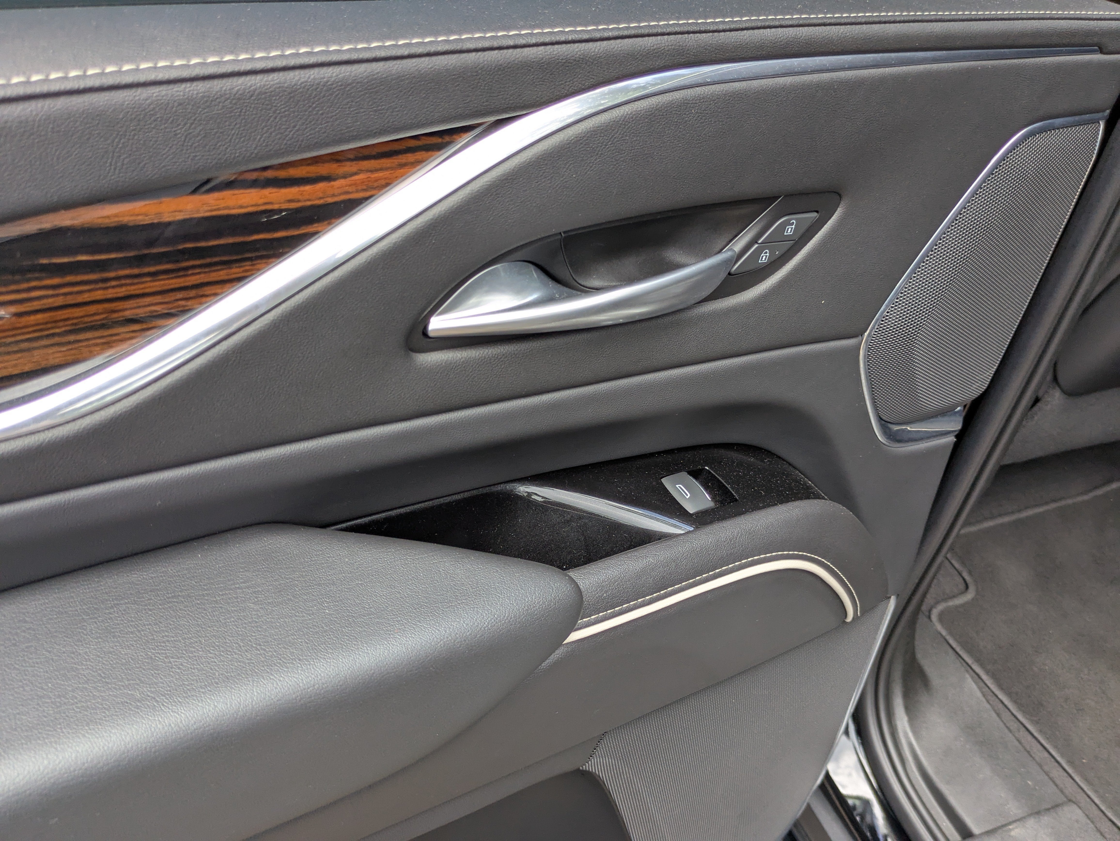 2023 Cadillac Escalade ESV Premium Luxury