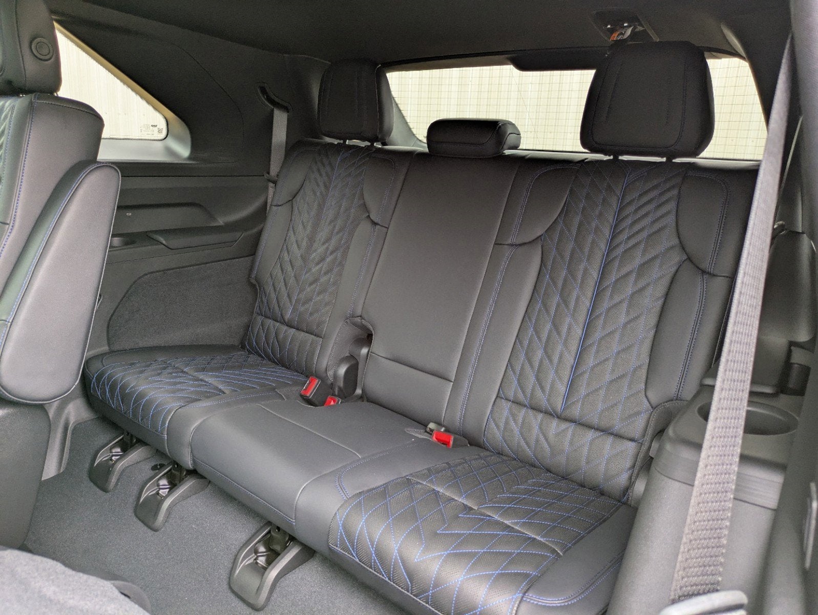 2025 Cadillac ESCALADE IQ Sport 1