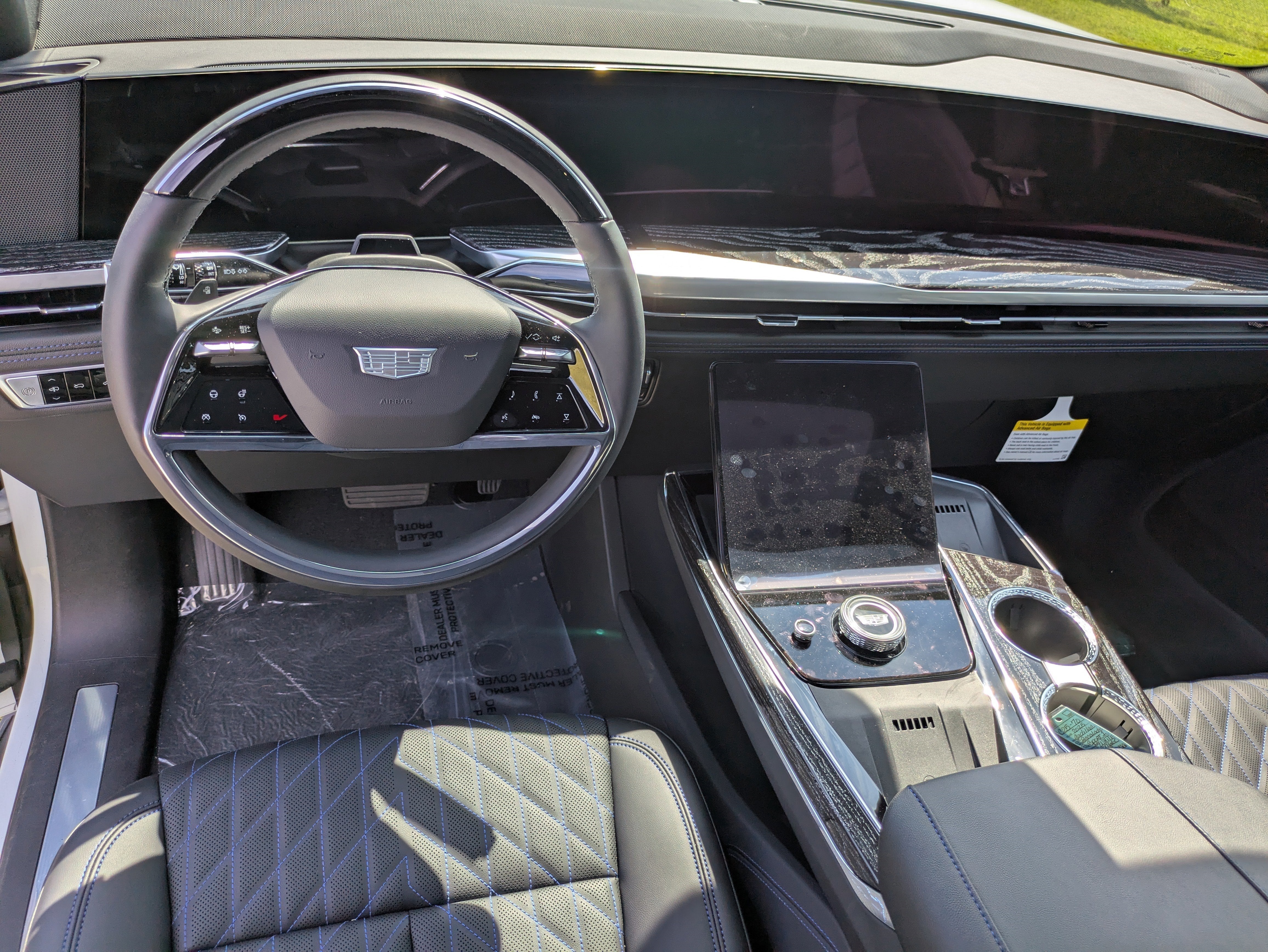 2025 Cadillac ESCALADE IQ Sport 1