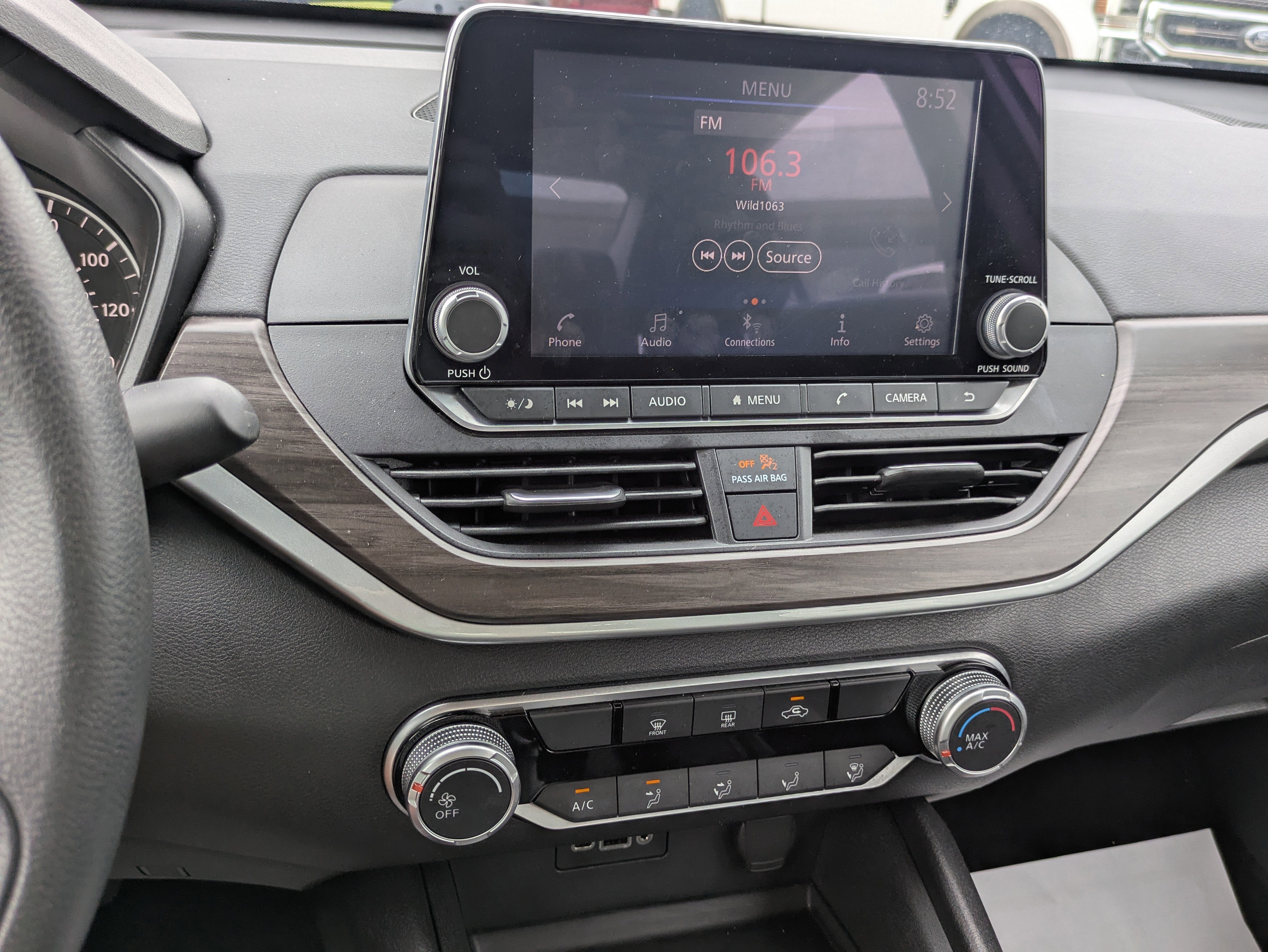 2025 Nissan Altima SV