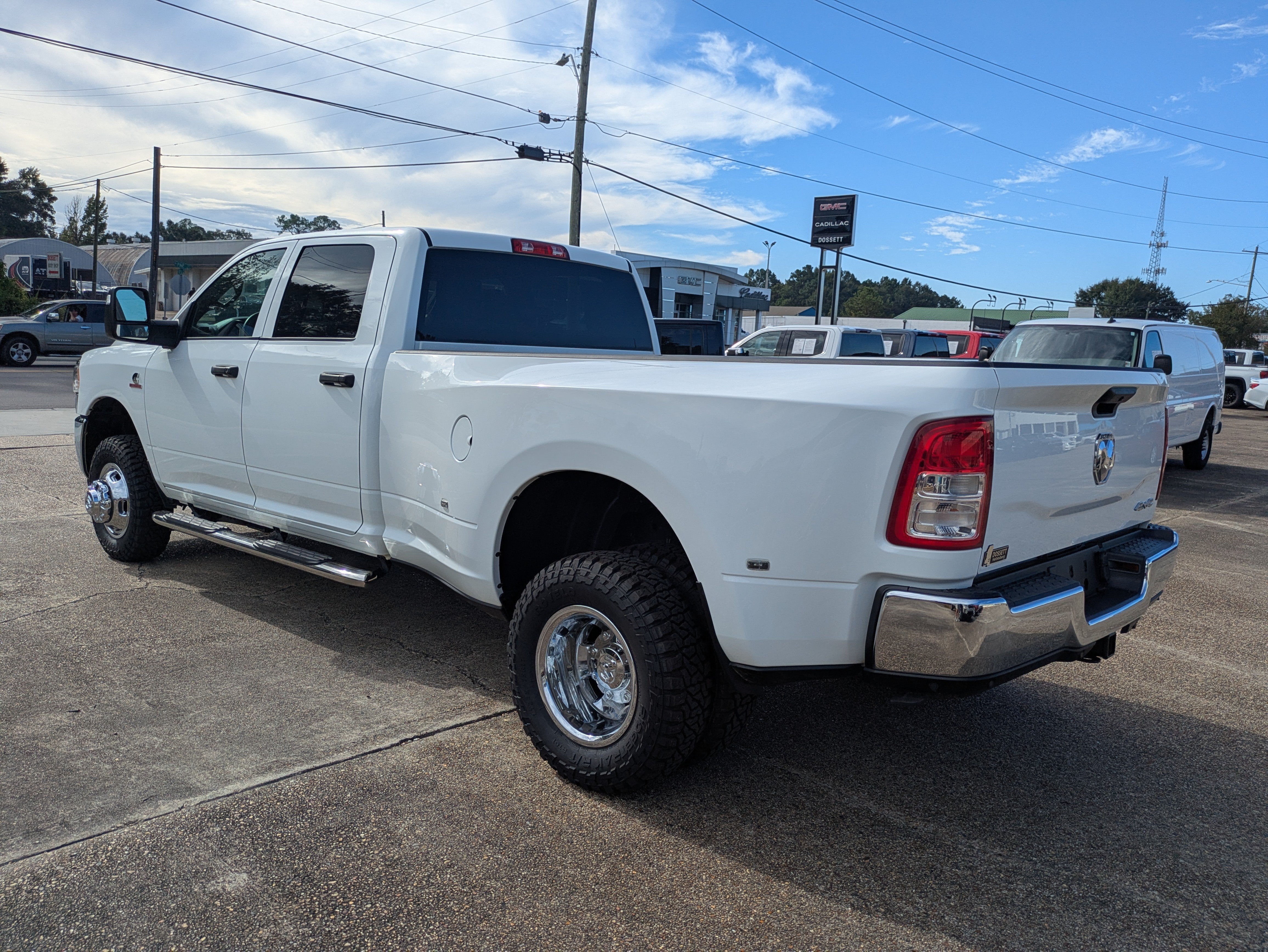 2024 RAM 3500 Tradesman Crew Cab 4x4 8' Box