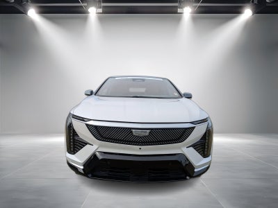 2025 Cadillac OPTIQ Luxury 2