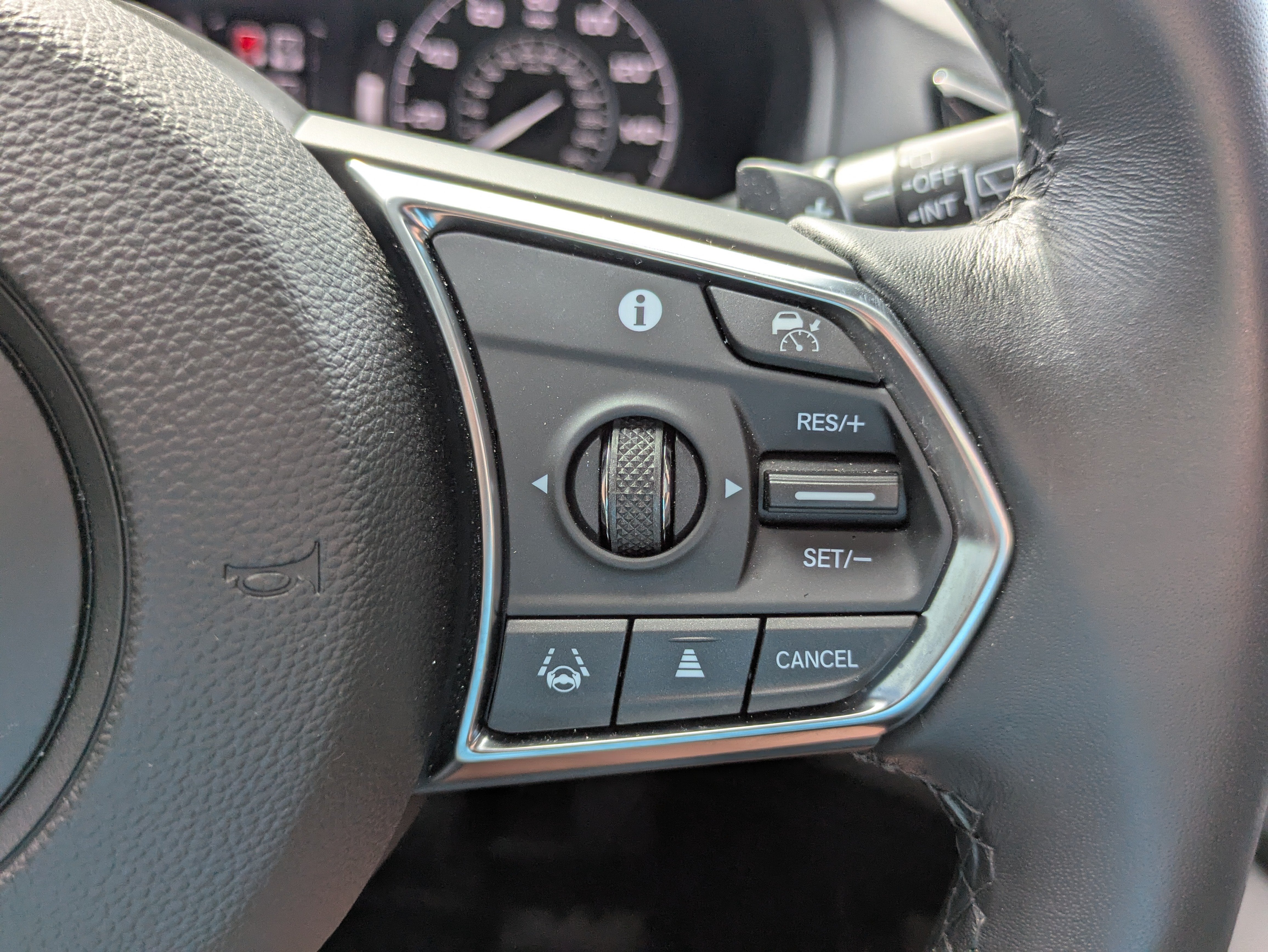 2024 Acura RDX Standard