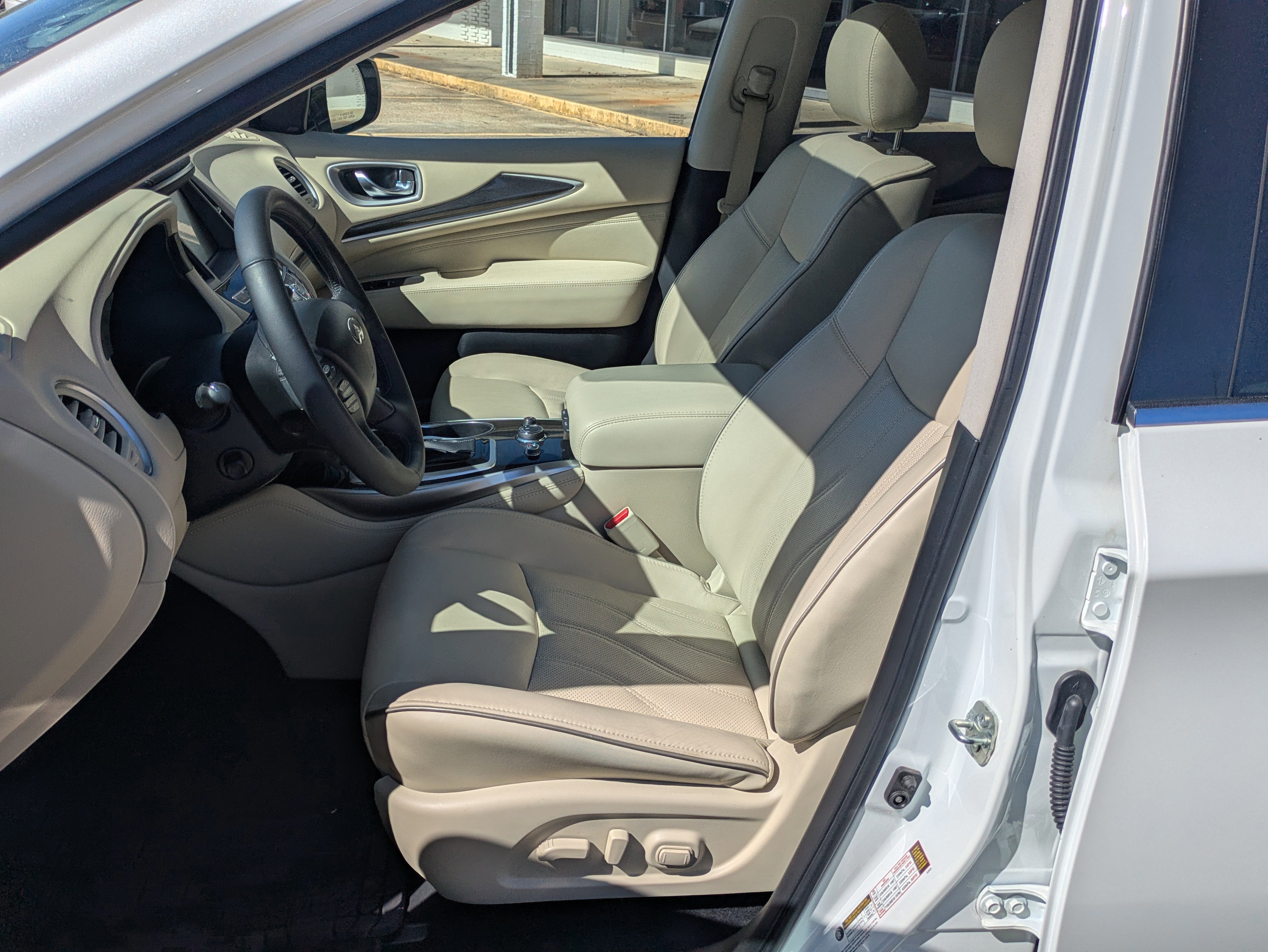 2020 INFINITI QX60 LUXE