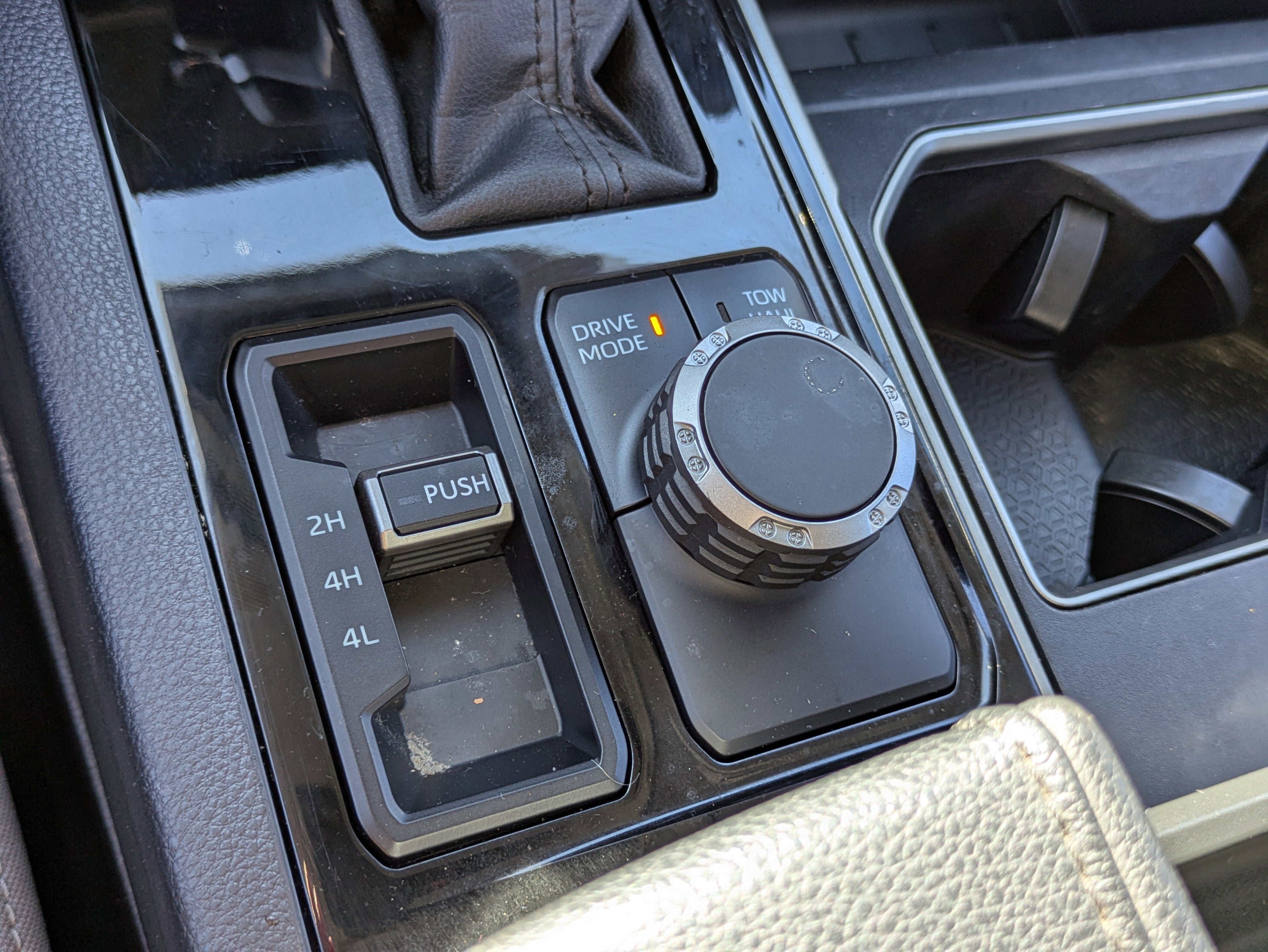 2023 Toyota Tundra 4WD SR5