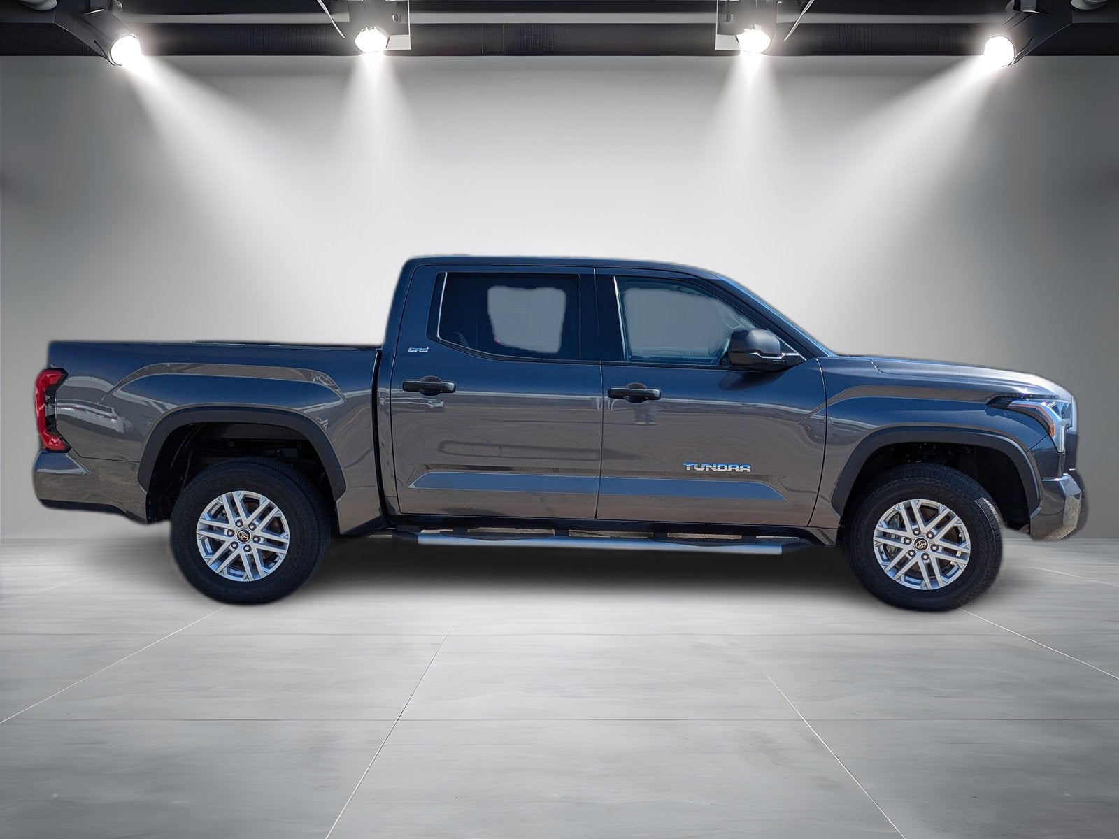 2023 Toyota Tundra 4WD SR5