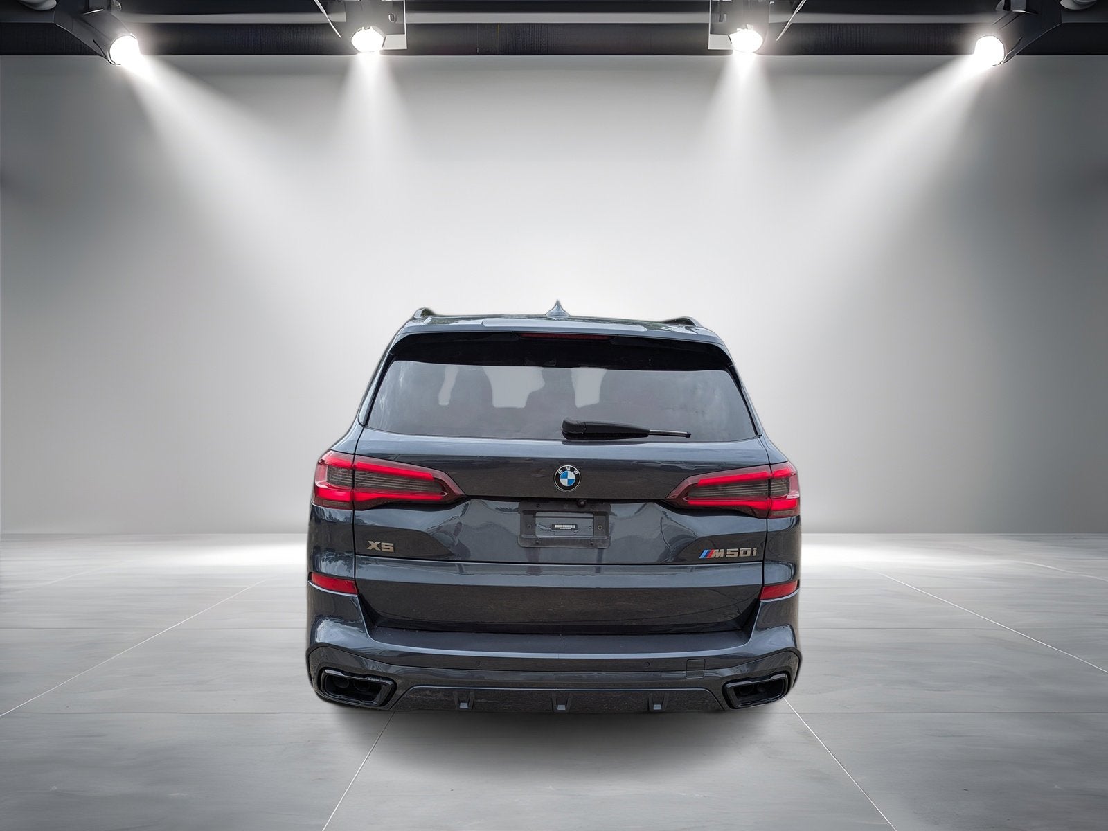 2022 BMW X5 M50i