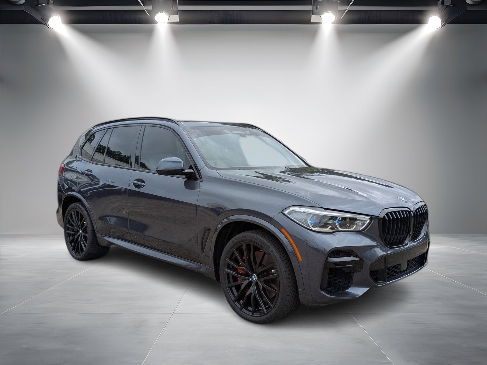 2022 BMW X5 M50i